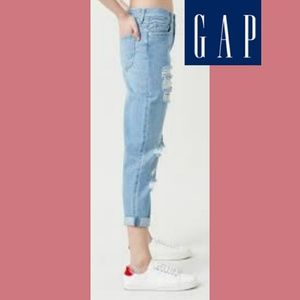 GAP Authentic Boyfriend Jean
